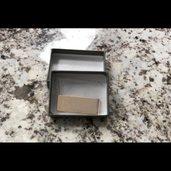 New gold plated money clip with gift box - Picture 3 of 5